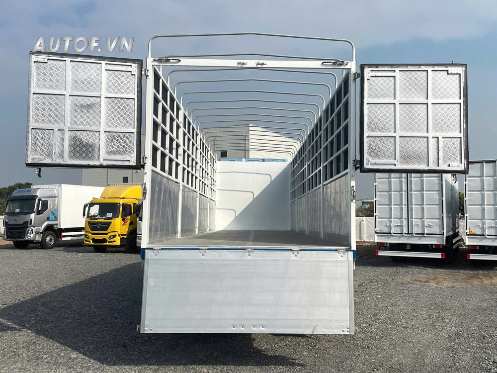 Tải 4 chân Chenglong h7 360Hp thùng bửng nhôm